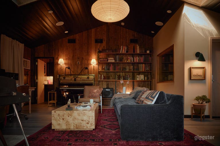  MCM Hollywood Hills Recording Studio + Courtyard 