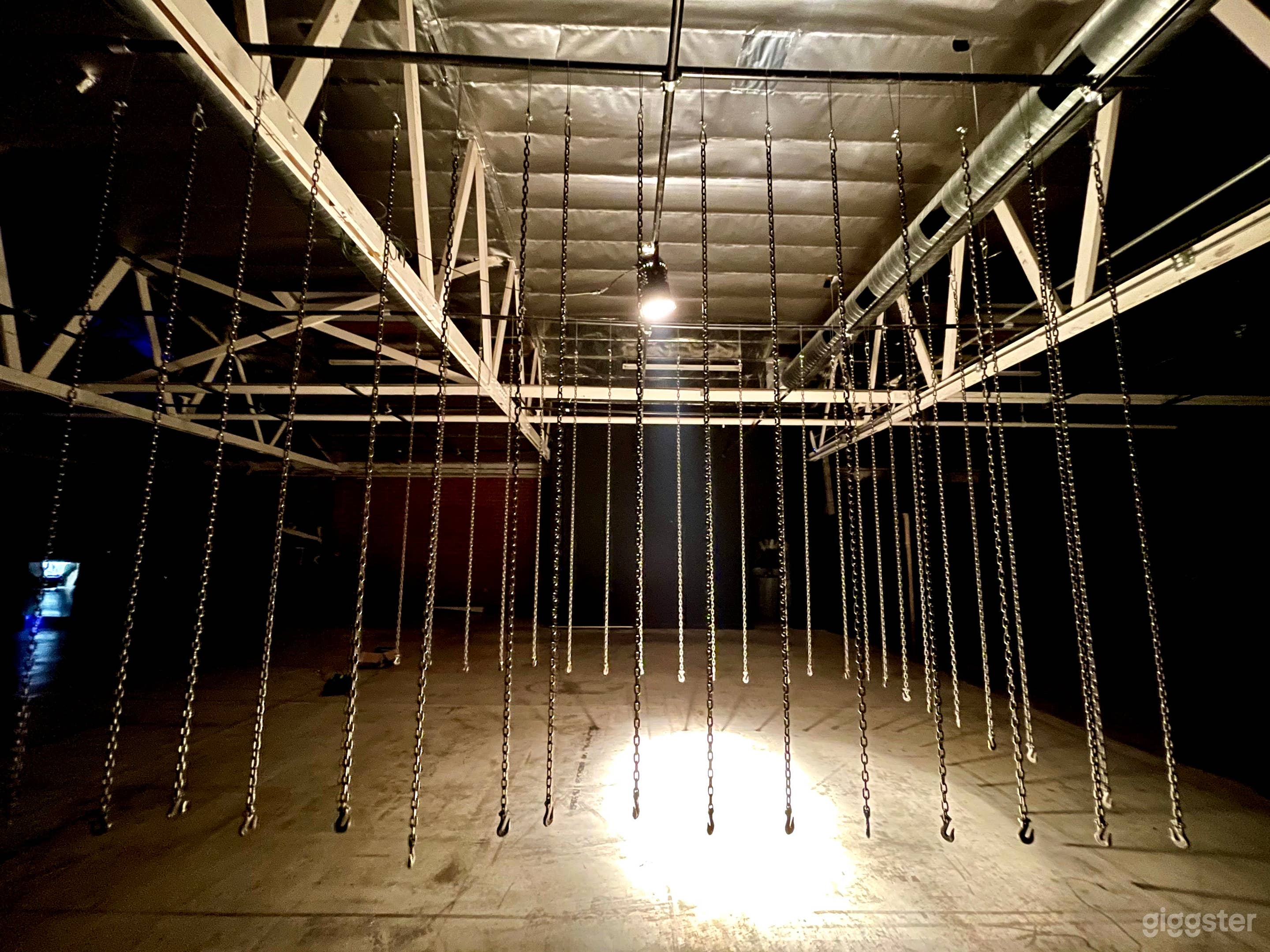 ⛓️THE HANGING CHAIN SET⛓️ Photo 2