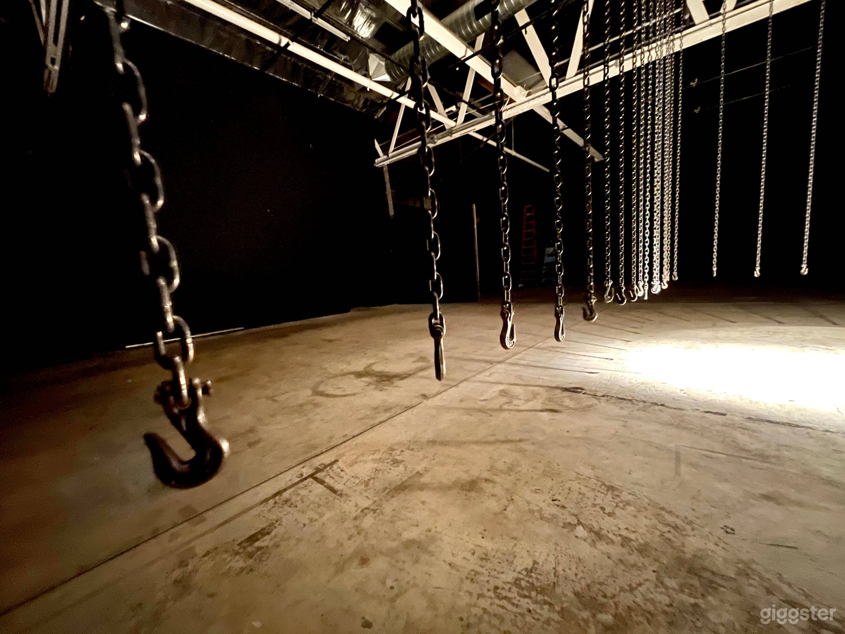 ⛓️THE HANGING CHAIN SET⛓️ Photo 4