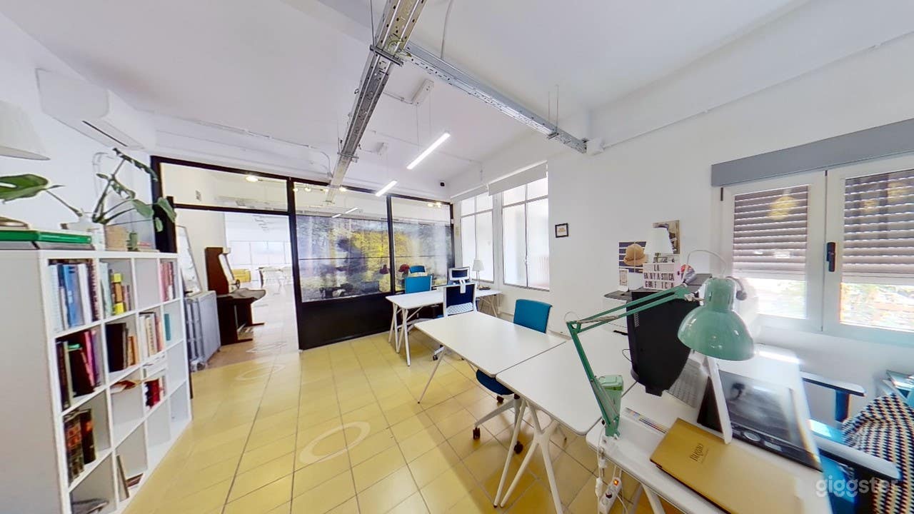 Cómoda área de Coworking con perfecta conexión de Wifi Photo 3