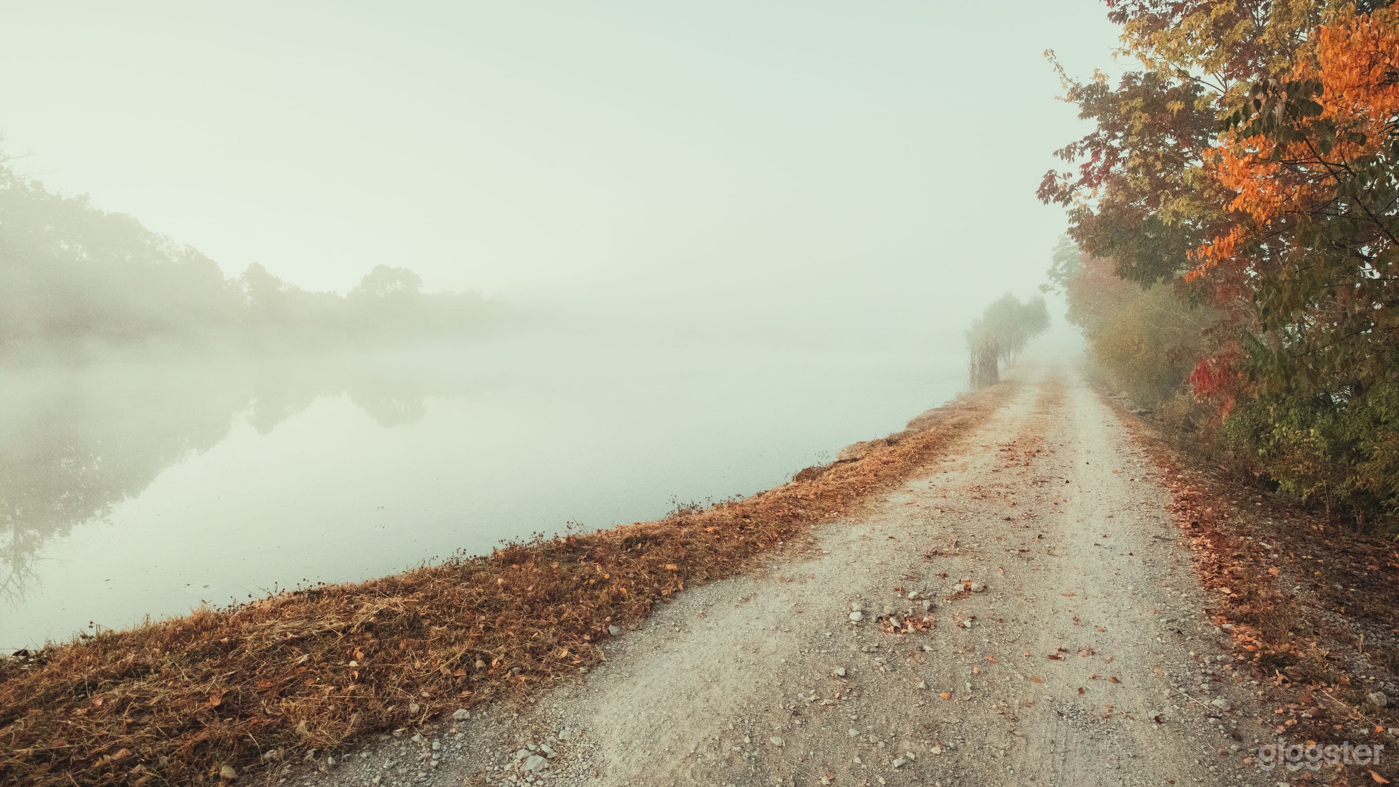 The early morning fog makes Queenslake the most desirable filming location in Kentucky