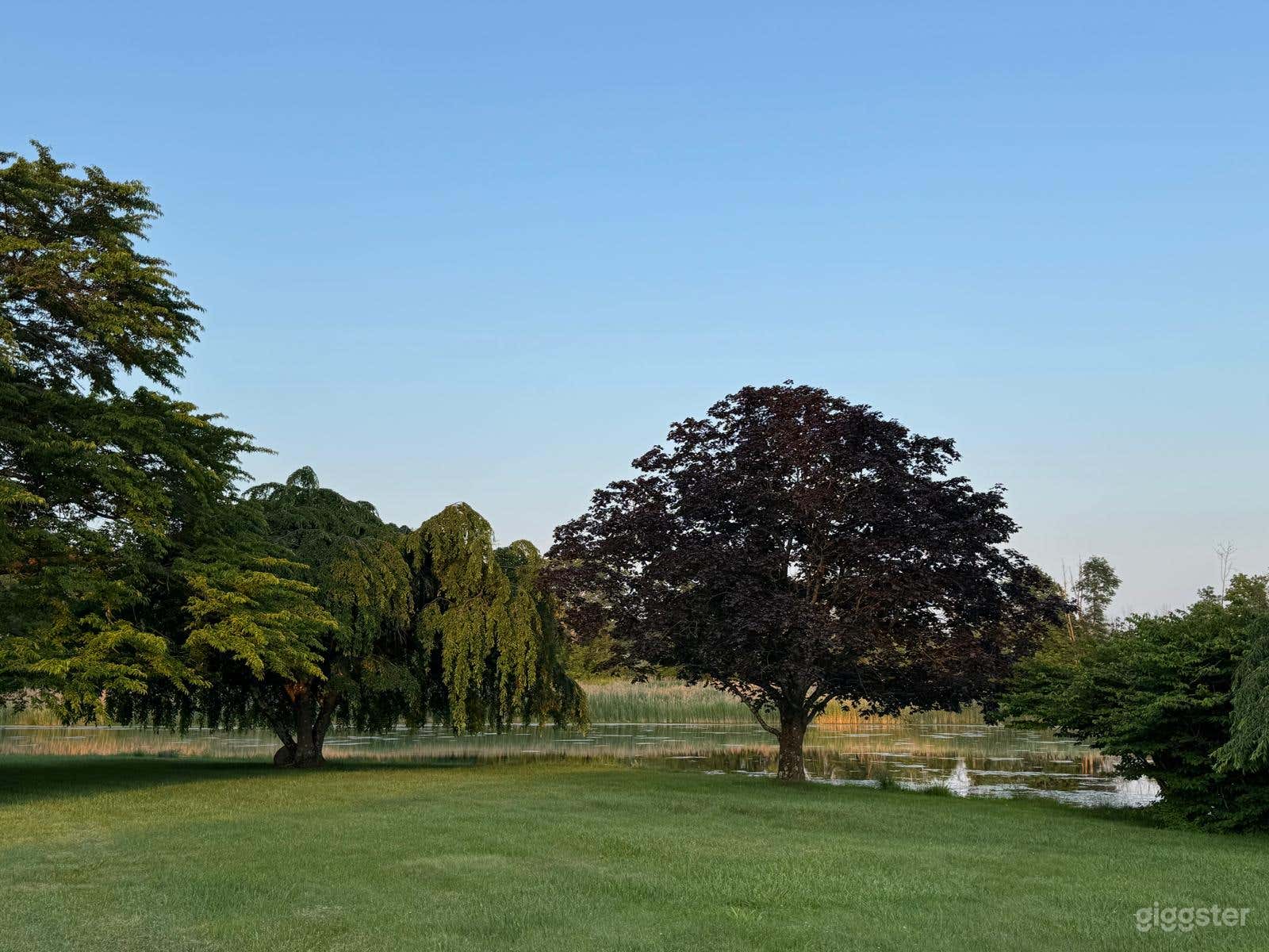 Spacious Meadow & Pond Venue for Rent Photo 4