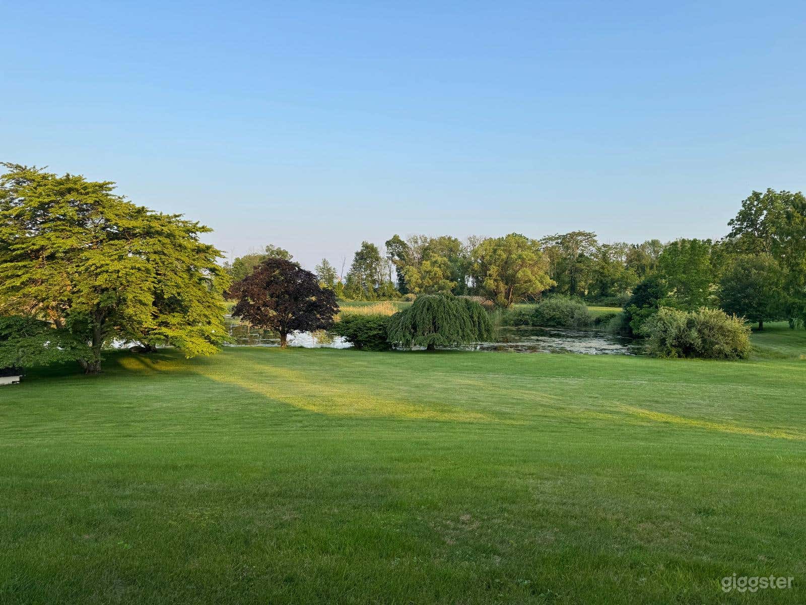 Spacious Meadow & Pond Venue for Rent Photo 1