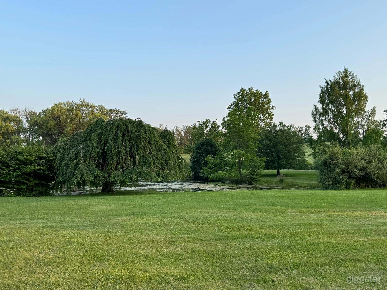 Spacious Meadow & Pond Venue for Rent Photo 3