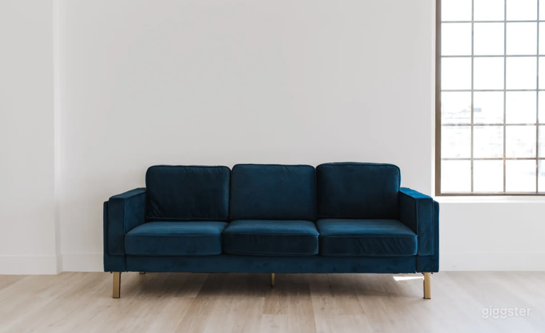  Natural Light Studio in Downtown Las Vegas 