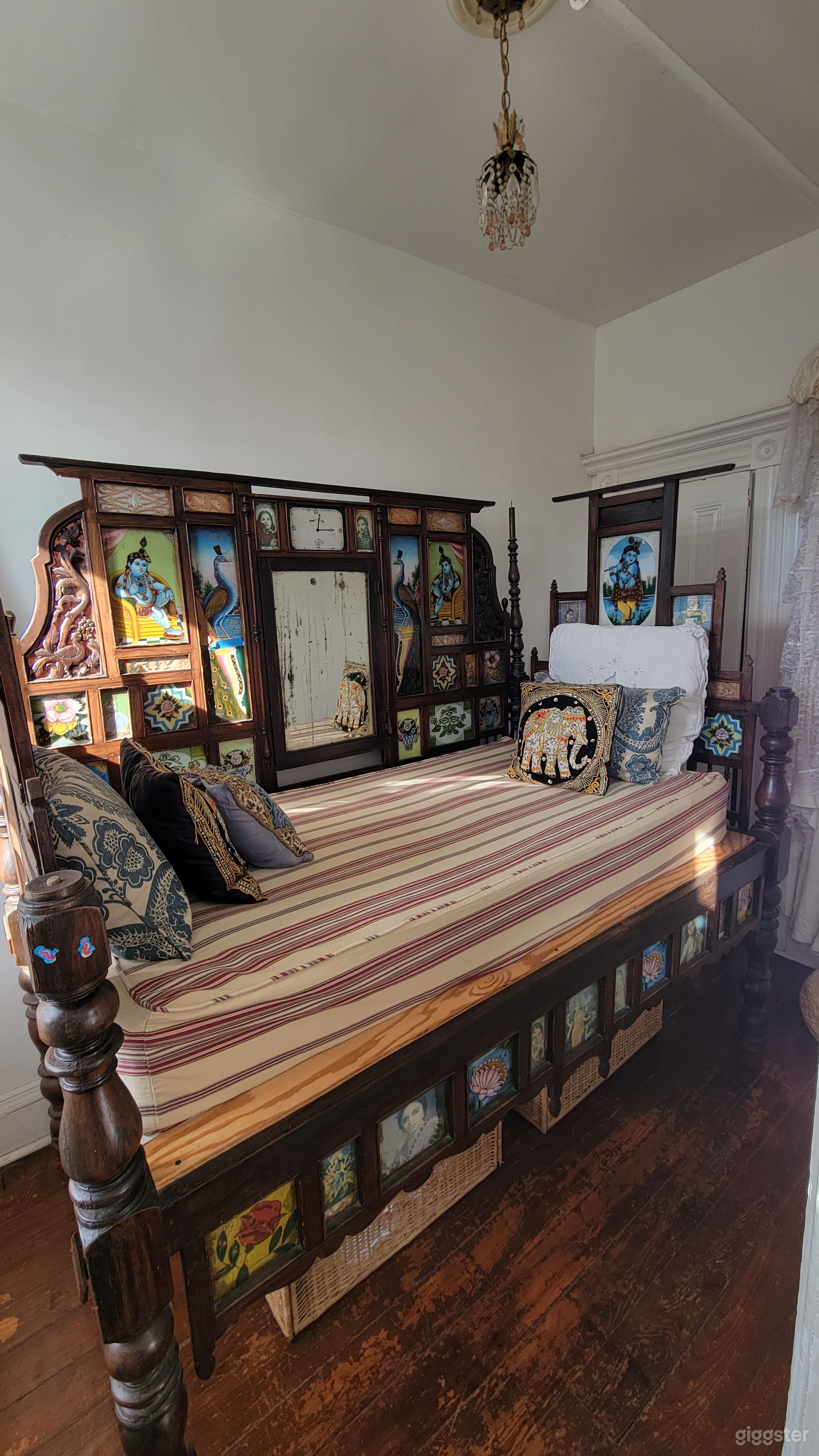 Luminous apartment in 100 years old brownstone Photo 4