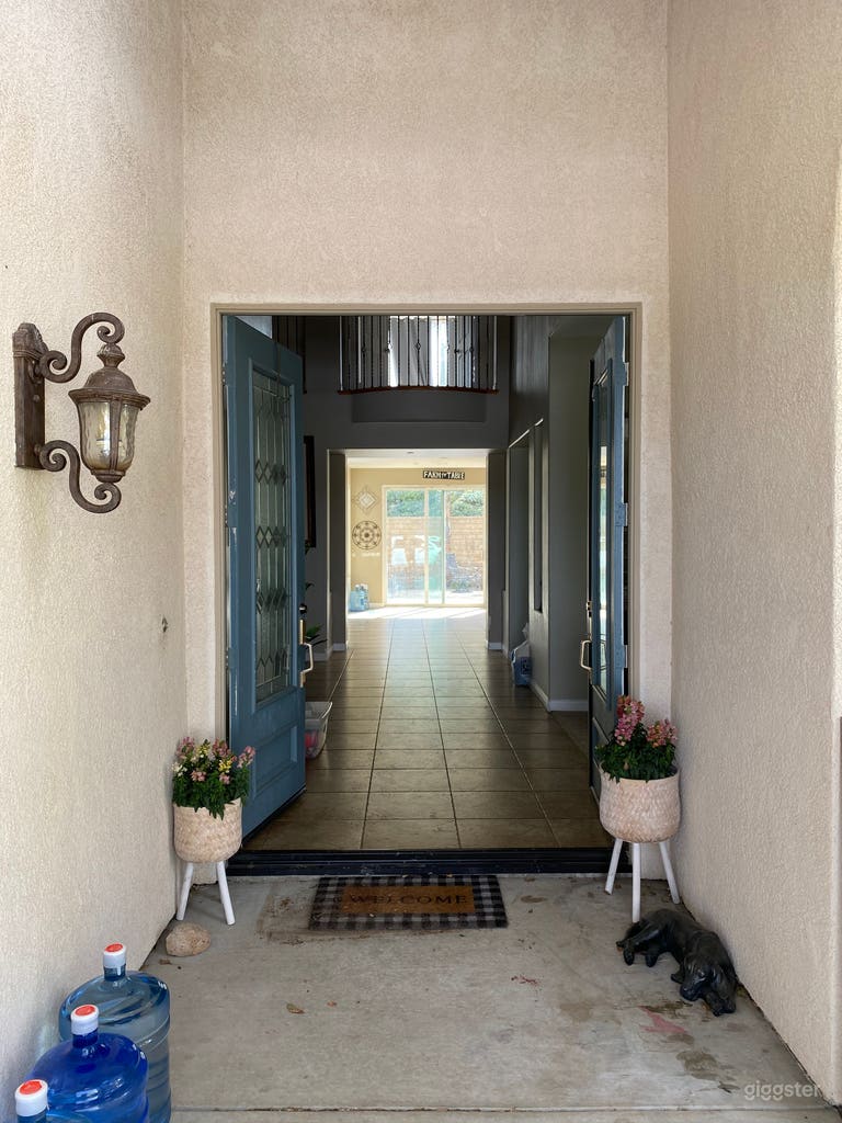  Ingresso con doppia porta 