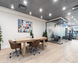  Elegant Modern Office for Shoots & Meetings 