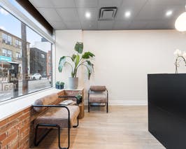  Elegant Modern Office for Shoots & Meetings 