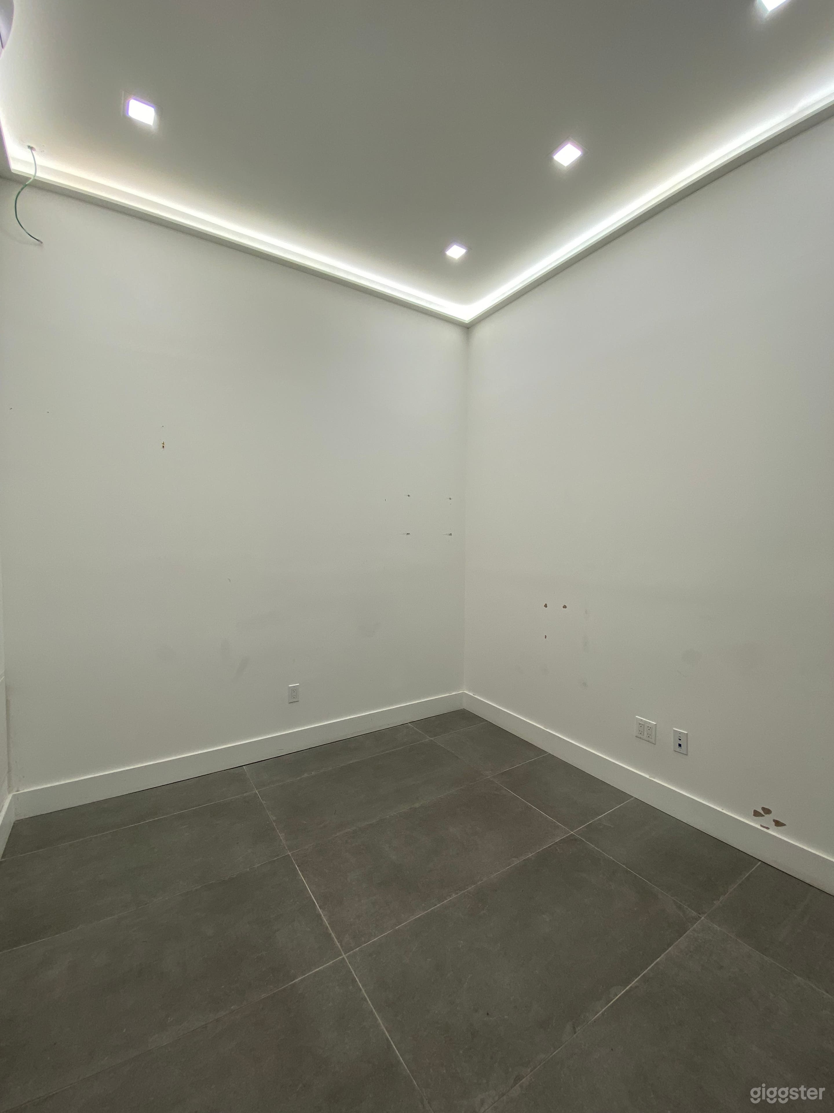 Available green/makeup room.