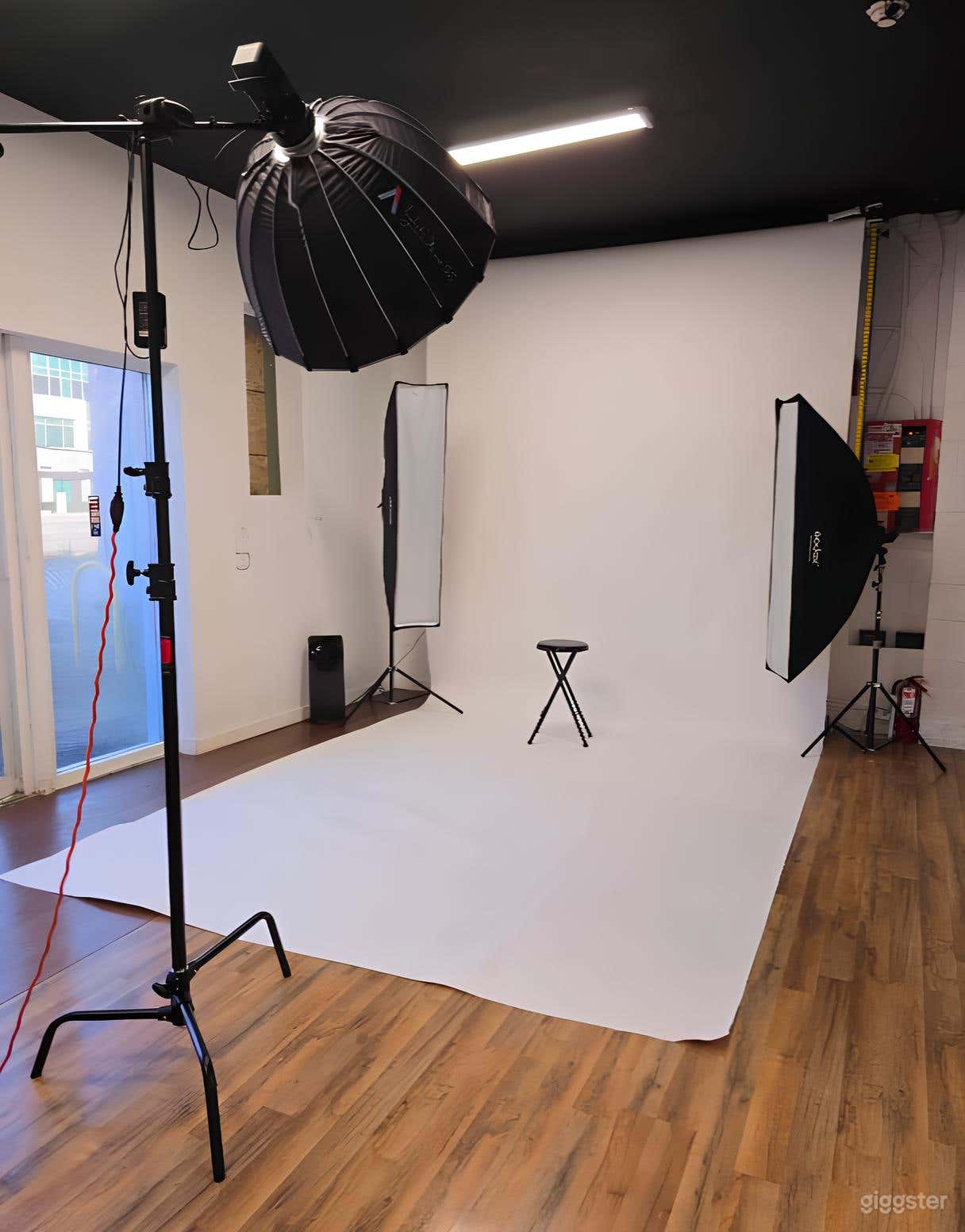 Photo Studio in Tukwila, WA Photo 2