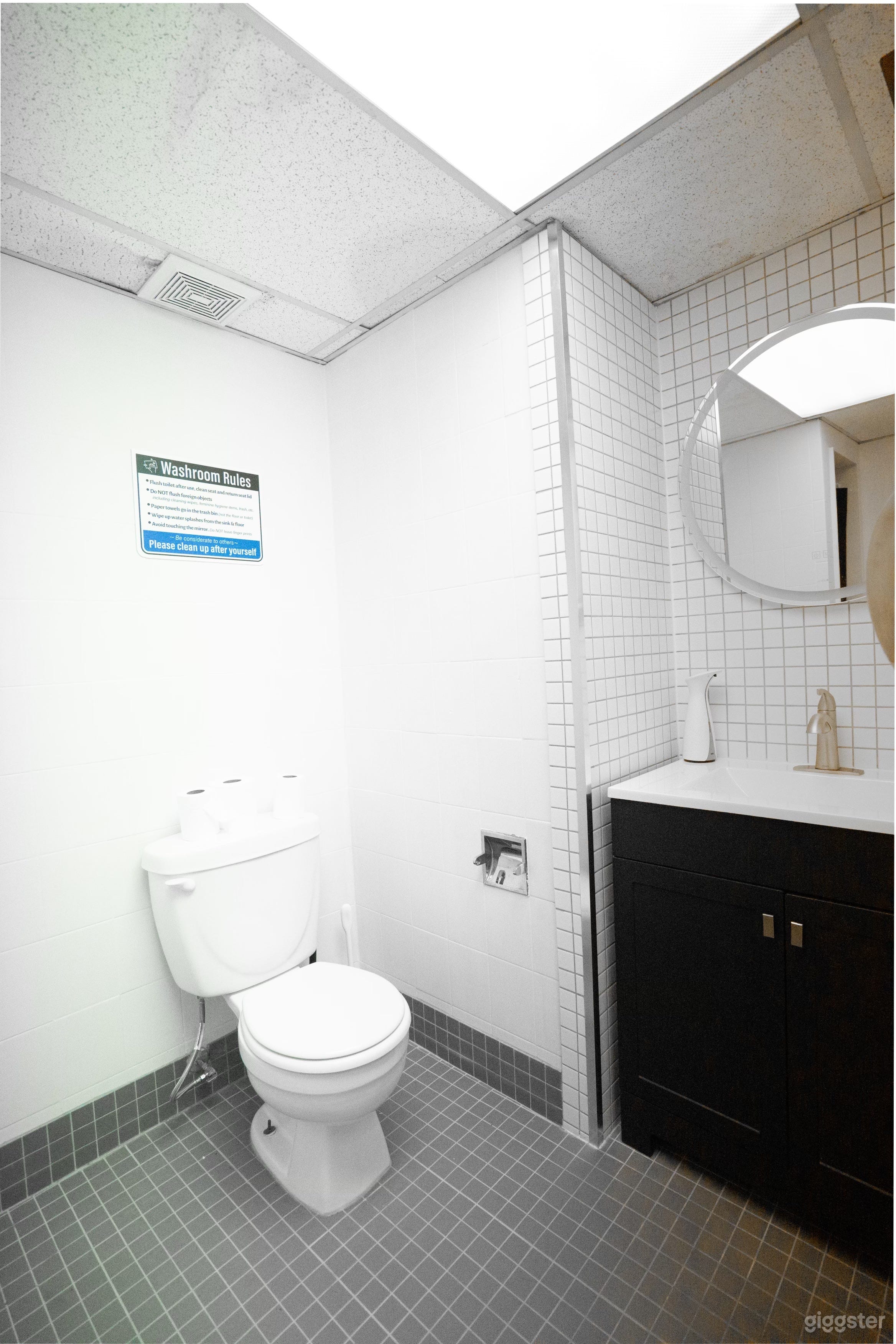 Dance/Yoga Studio for small classes and Privates Photo 2