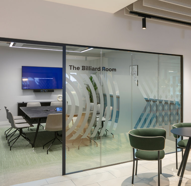  The Billiard Room Good for 10 Persons 