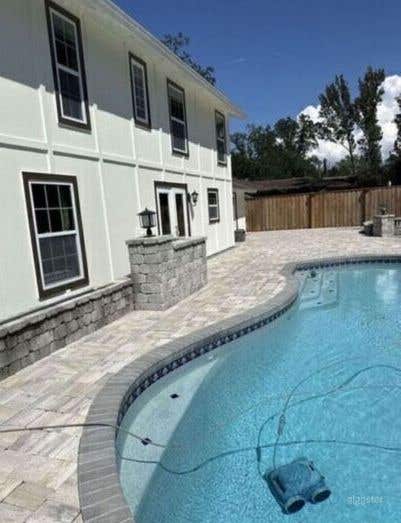  European-Style Outdoor Oasis Swimming Pool 