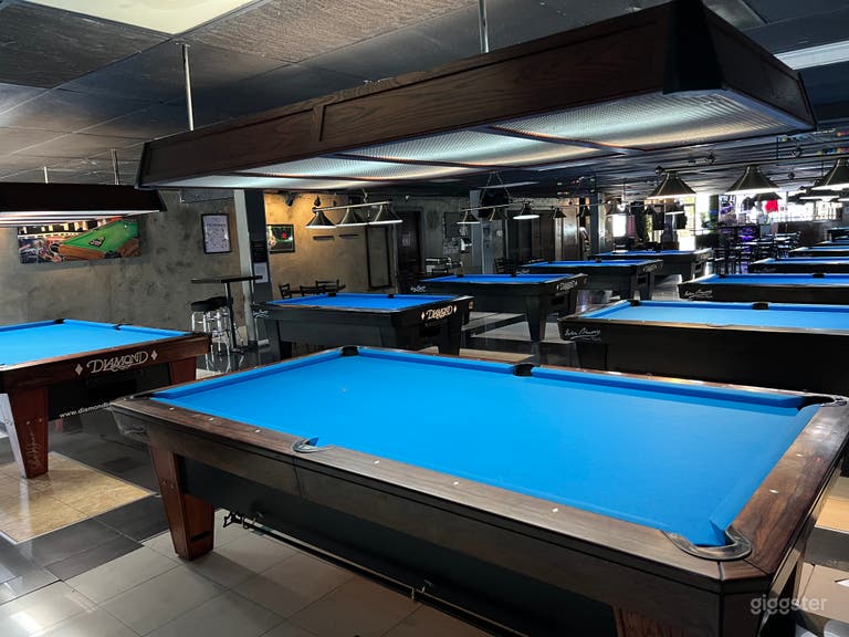  Miami Pool Hall & Lounge Bar 