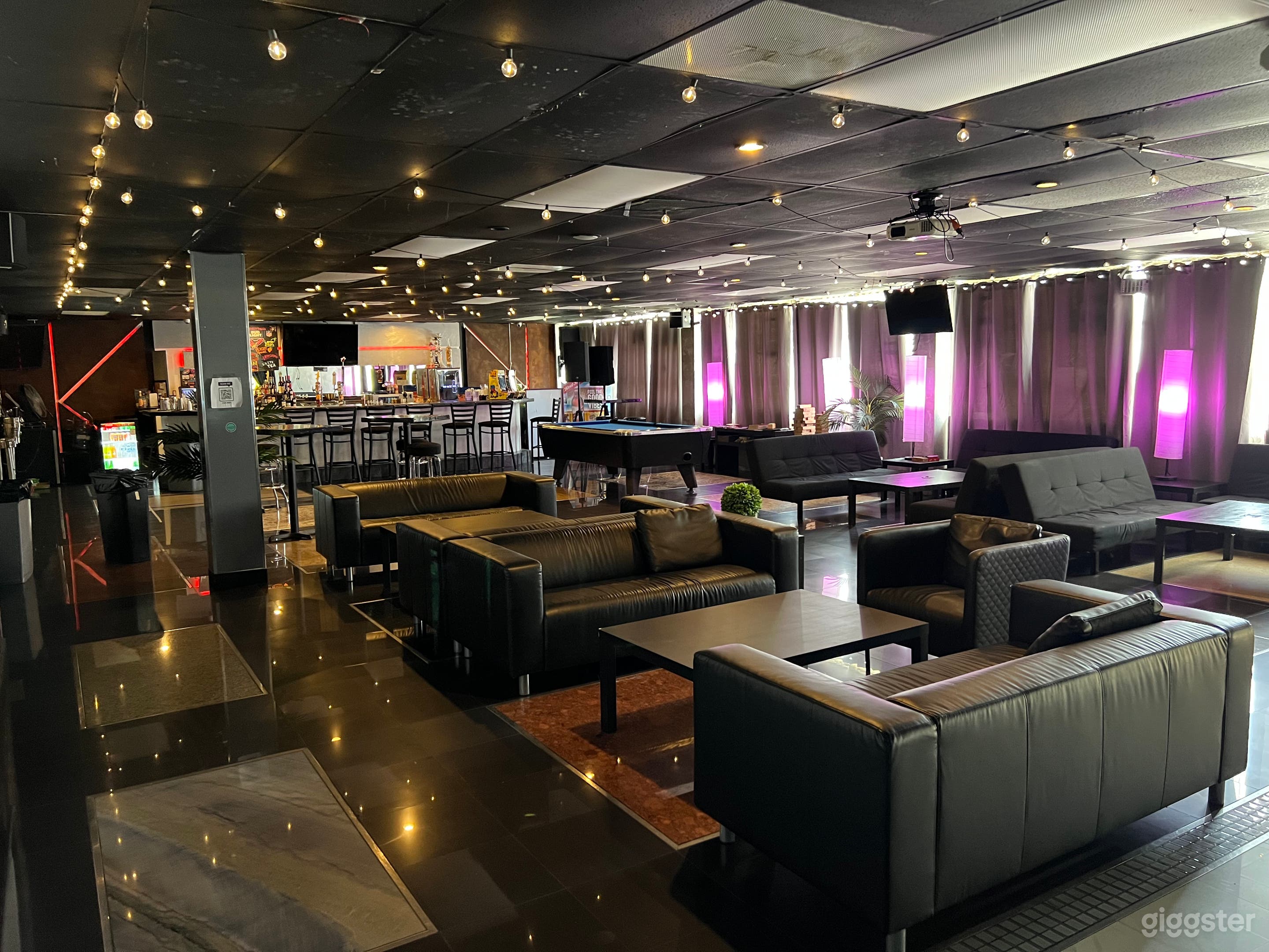 Miami Pool Hall &amp; Lounge Bar Photo 1