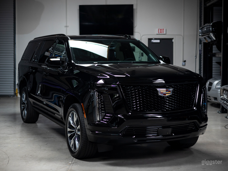  2025 Cadillac Escalade ESV 