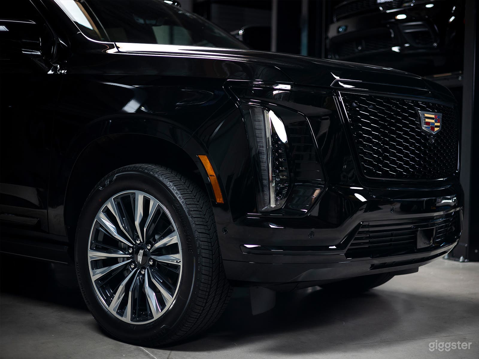 2025 Cadillac Escalade ESV Photo 2