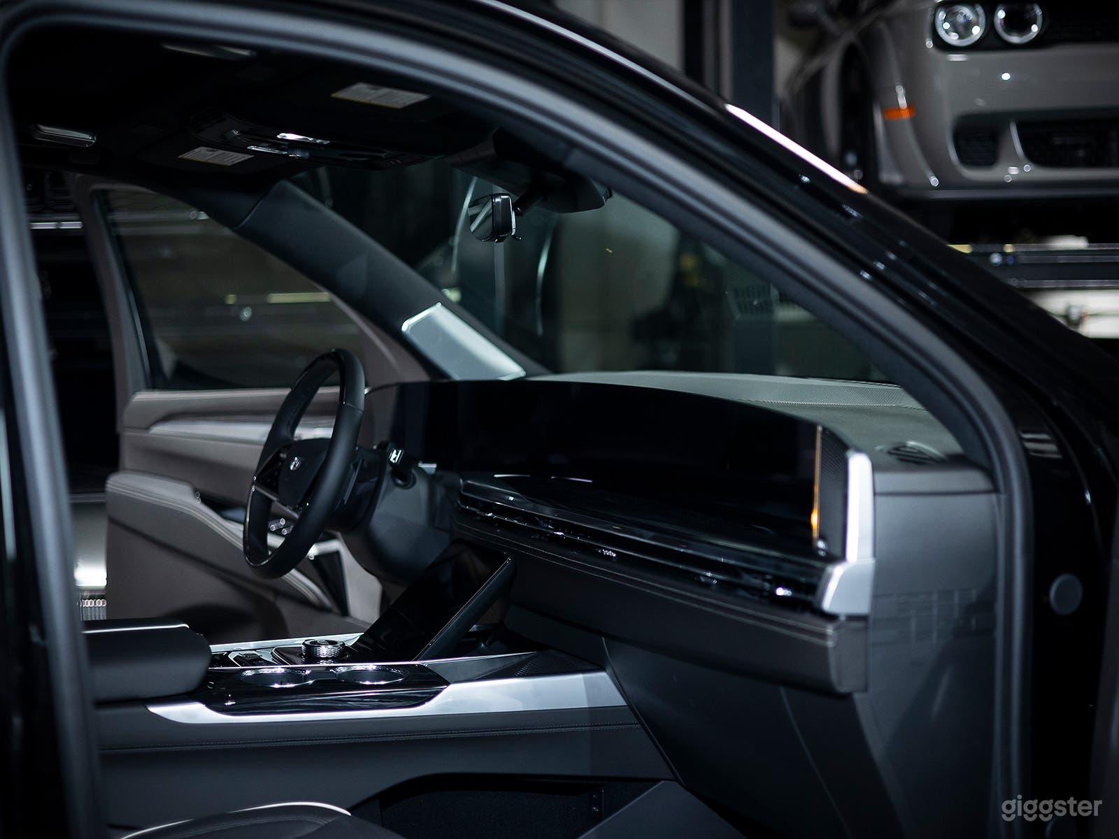 2025 Cadillac Escalade ESV Photo 4