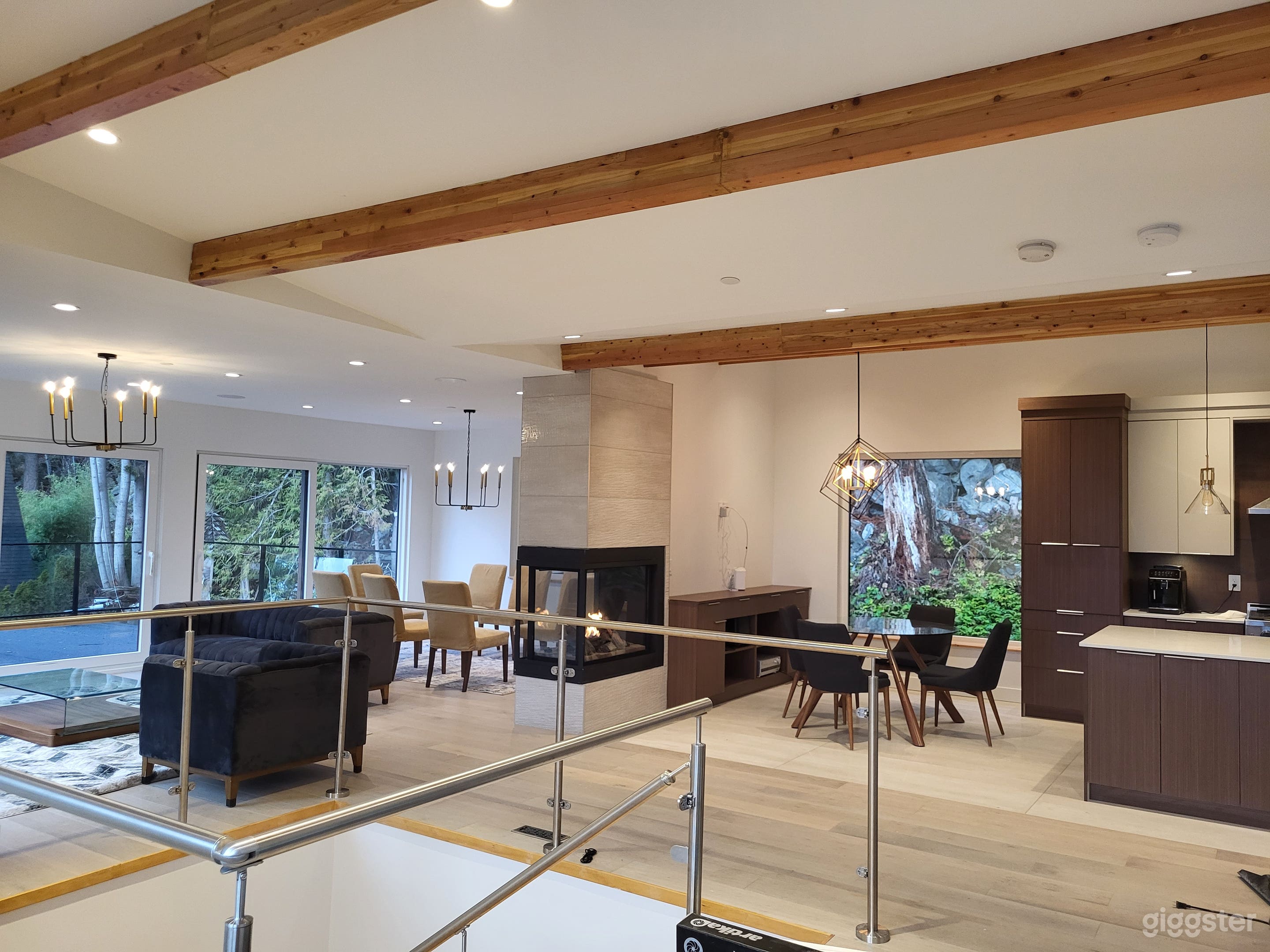 West Coast Contemporary Horseshoe Bay West Vancouv Photo 3