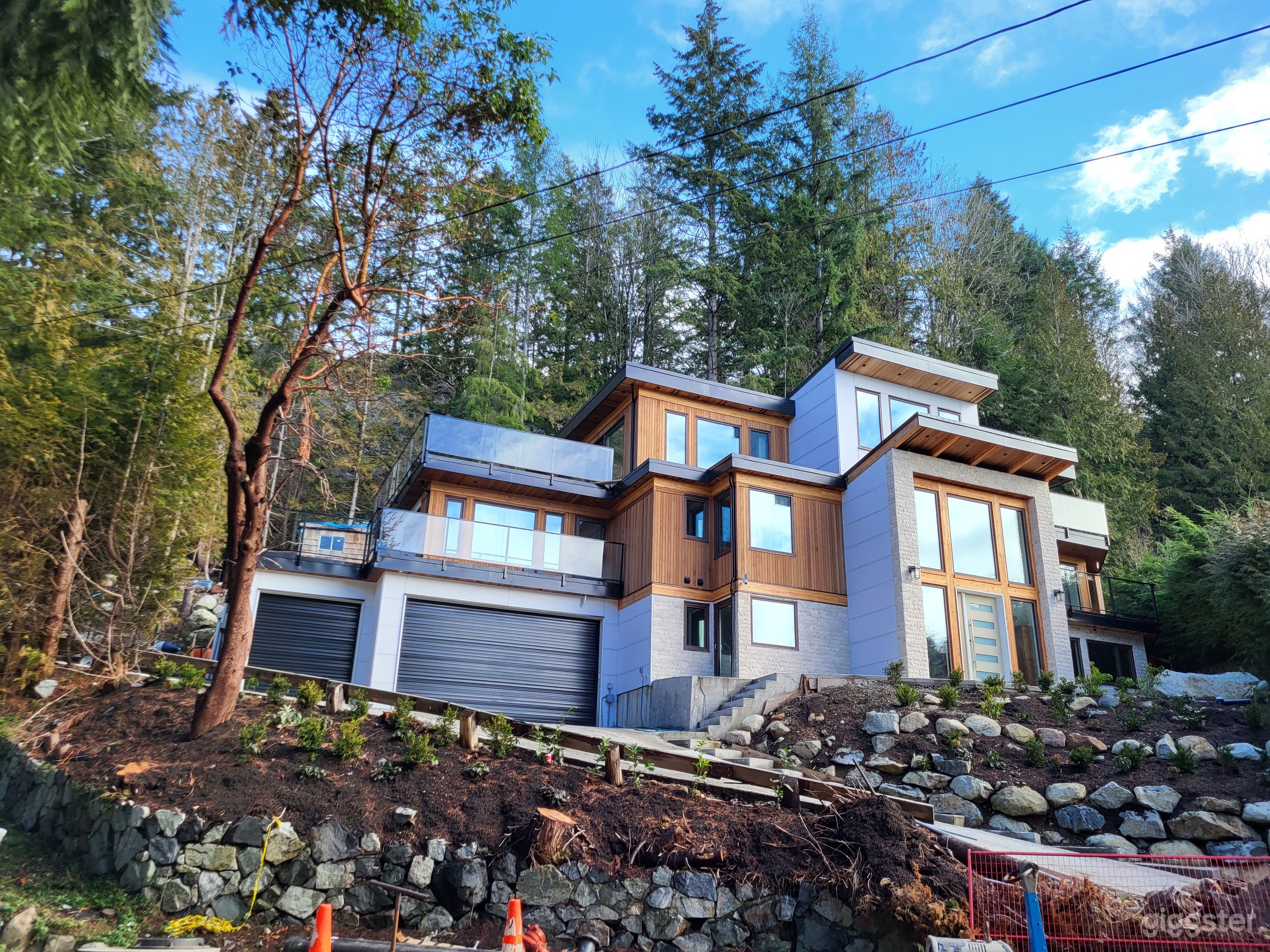 West Coast Contemporary Horseshoe Bay West Vancouv Photo 1