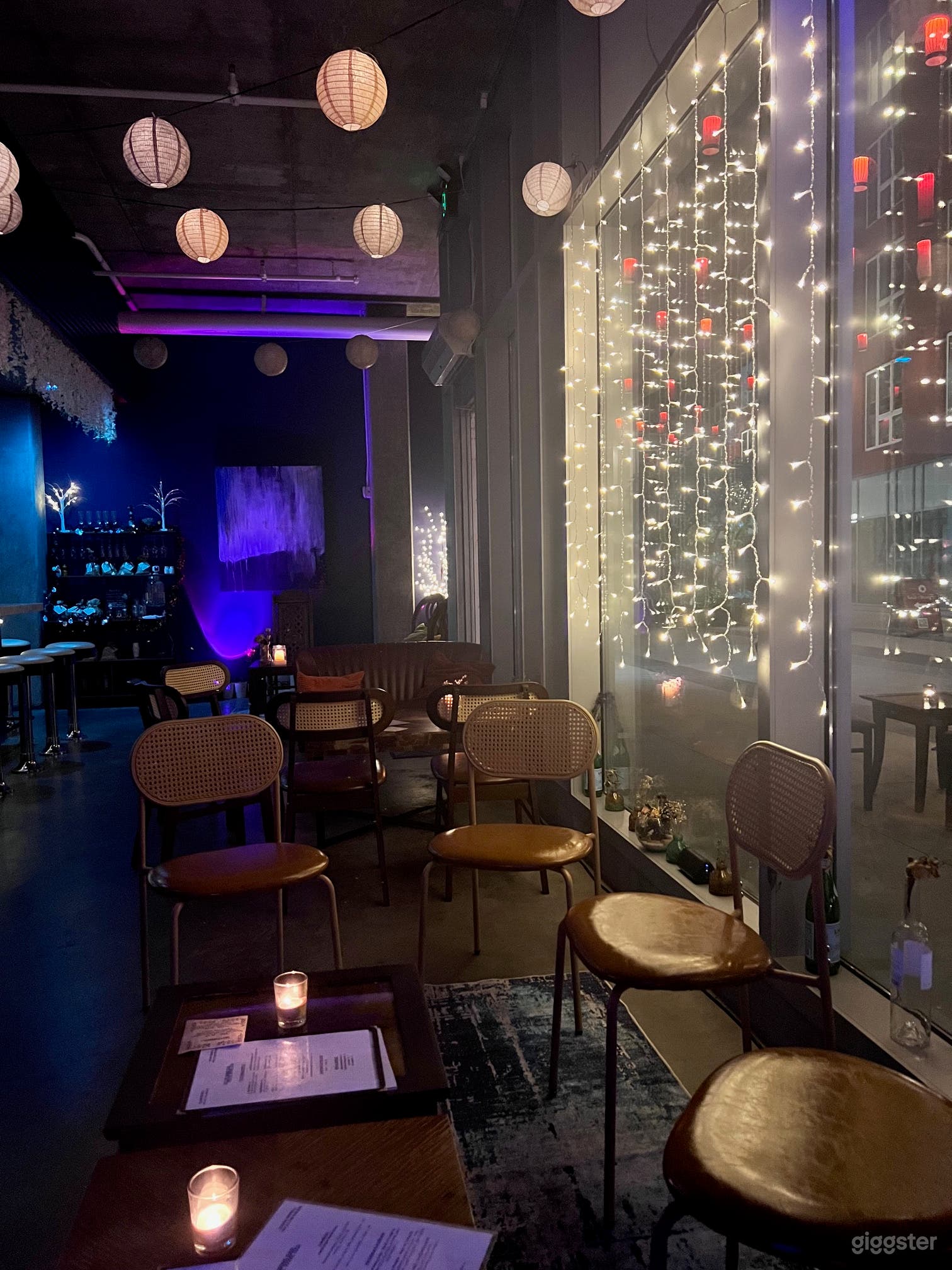 Cozy Wine Bar in Chinatown Perfect for Events and Film Shoot Photo 3