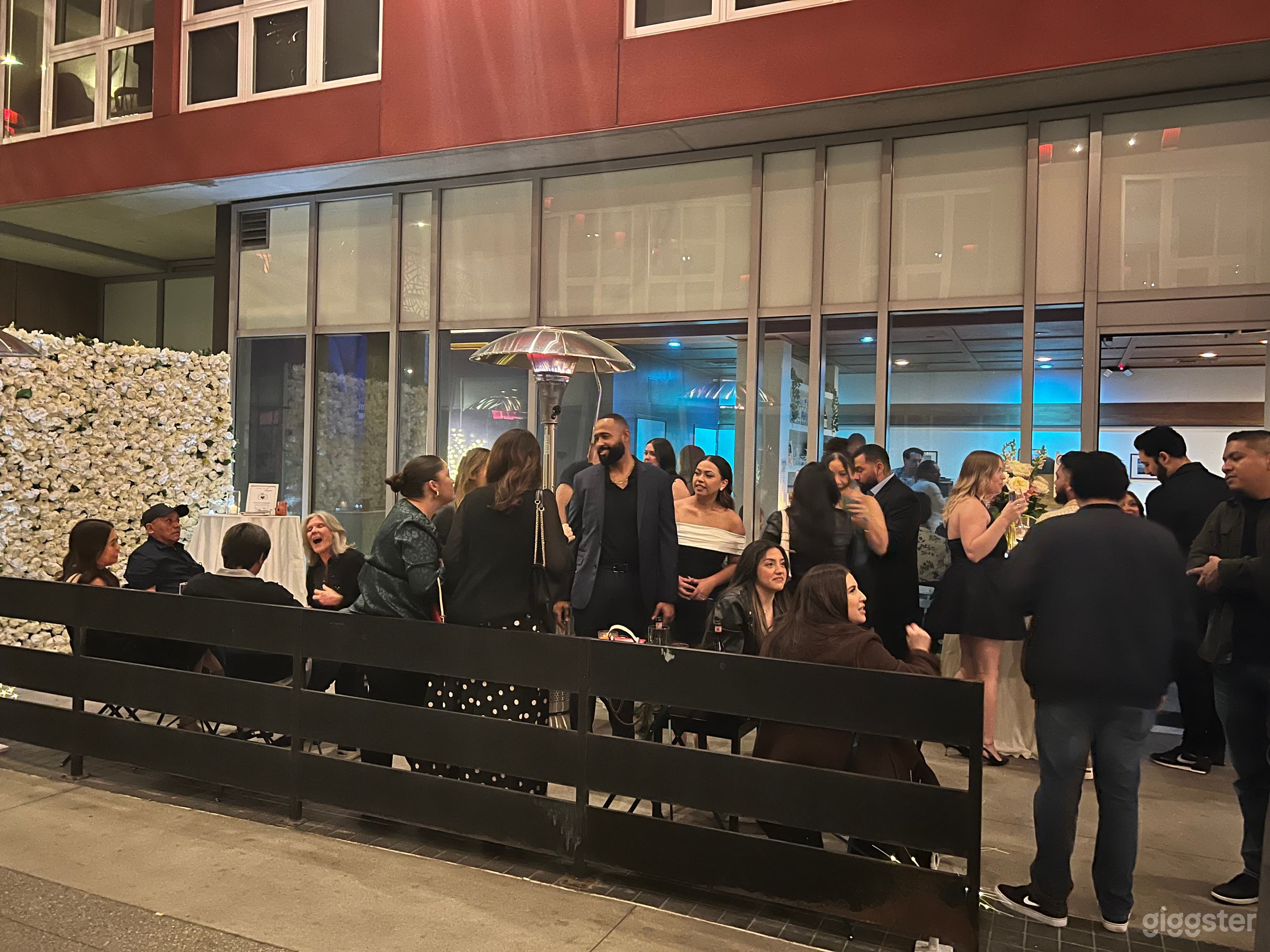 Cozy Wine Bar in Chinatown Perfect for Events and Film Shoot Photo 2