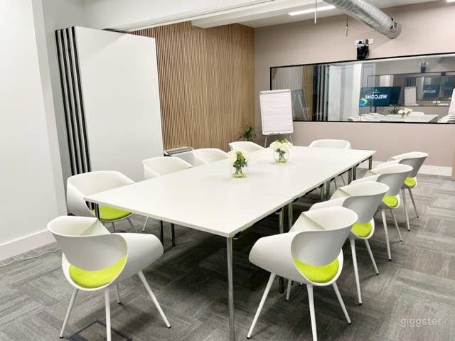 Studio 5 - Meeting Room / Viewing Facility Photo 2