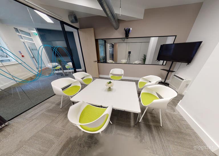  Studio 5 - Meeting Room / Viewing Facility 