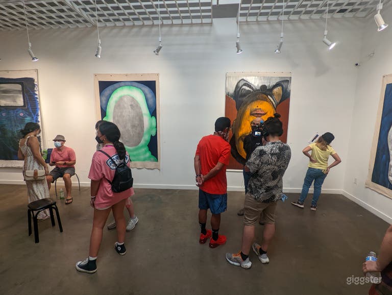  Private Art Exhibition Public Viewing. 