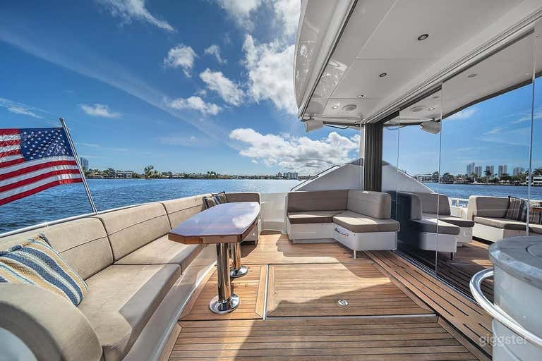  65' SEA RAY L650 YACHT 