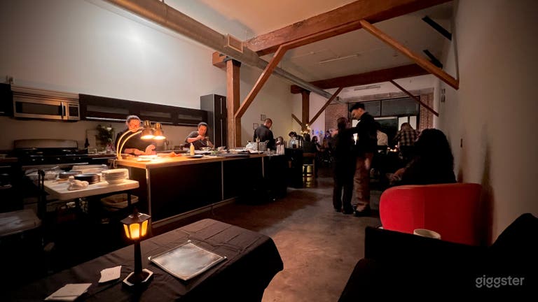  Creative Content Pop-Up Studio w/ Full Kitchen + Storefront 