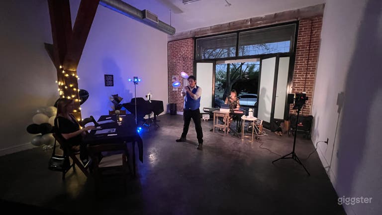  Creative Content Pop-Up Studio w/ Full Kitchen + Storefront 