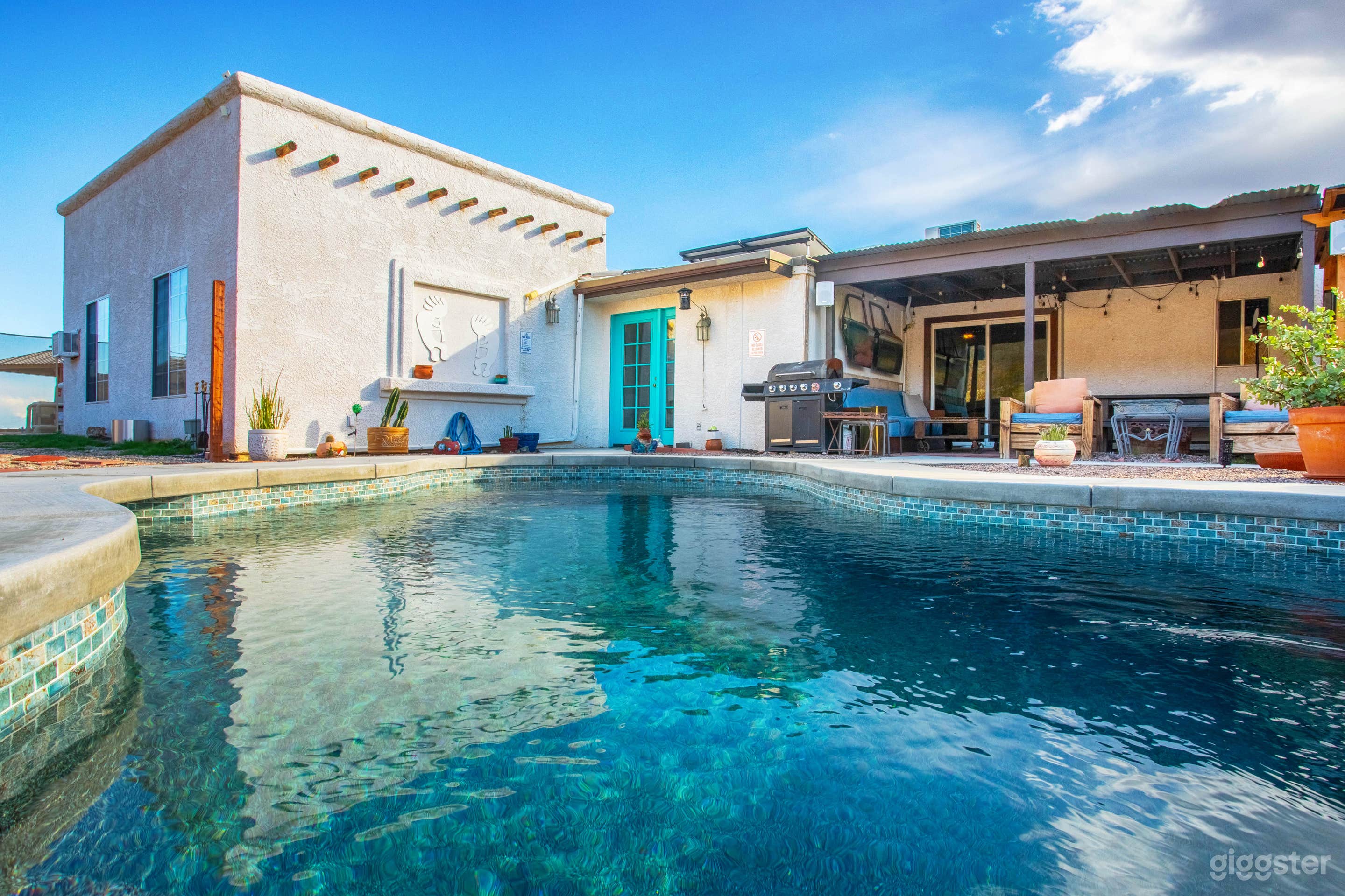 Boutique Oasis: HotTub, Pool, Labyrinth, Private Photo 1