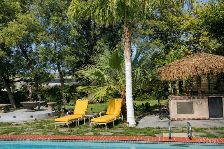  Private, Luxurious Pool for Film & Photo Shoots 