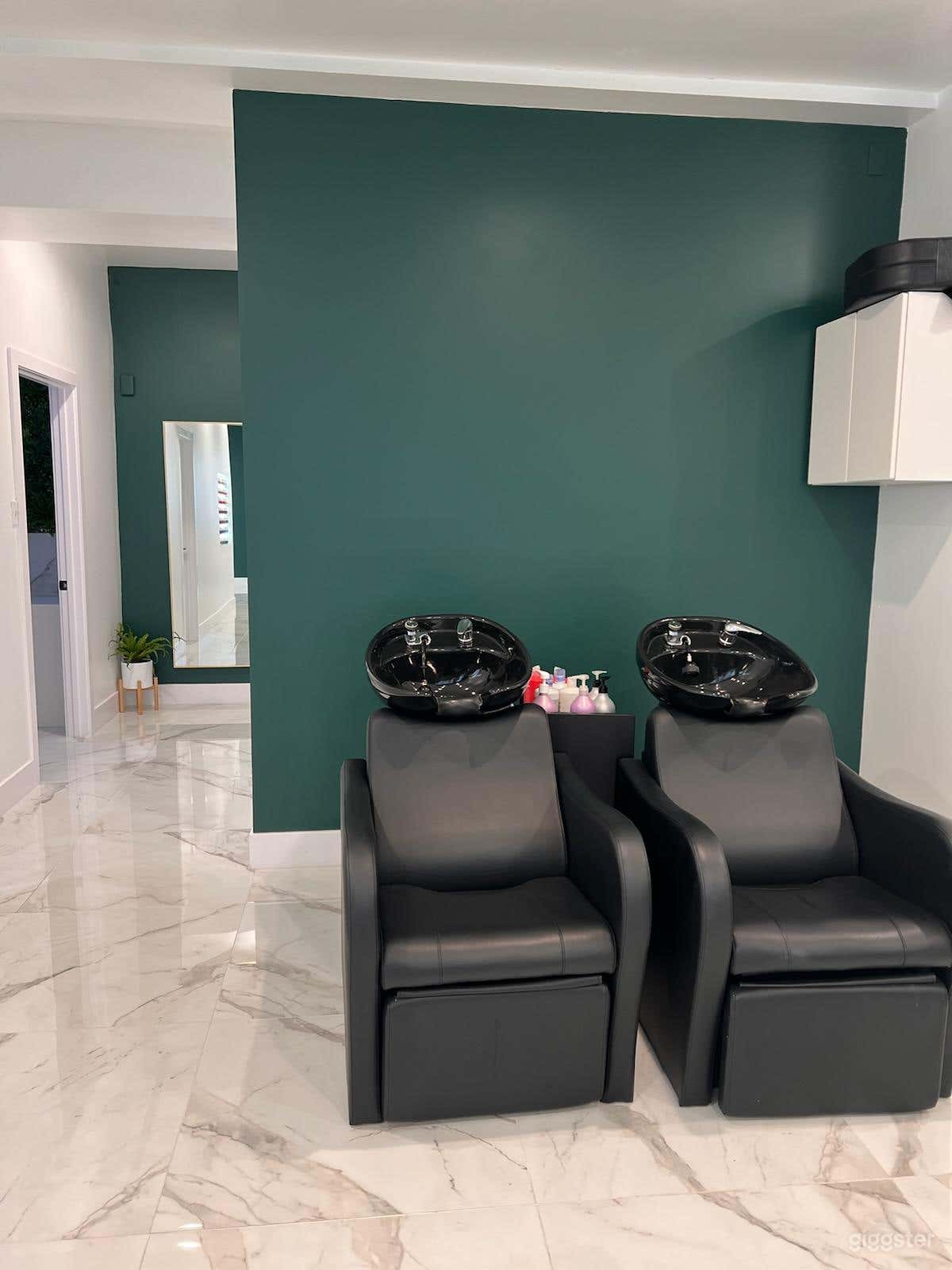 THE BEAUTIQUE Photo 2