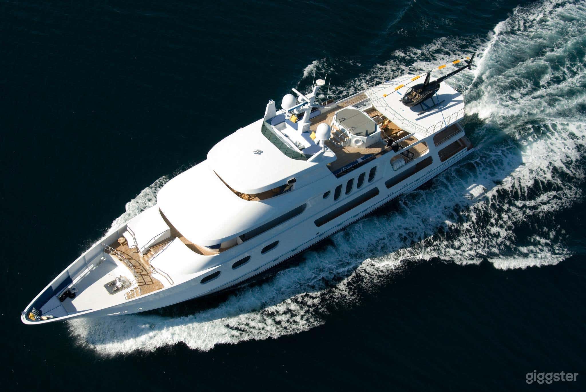 143' SUPER YACHT | NEWPORT BEACH Photo 3