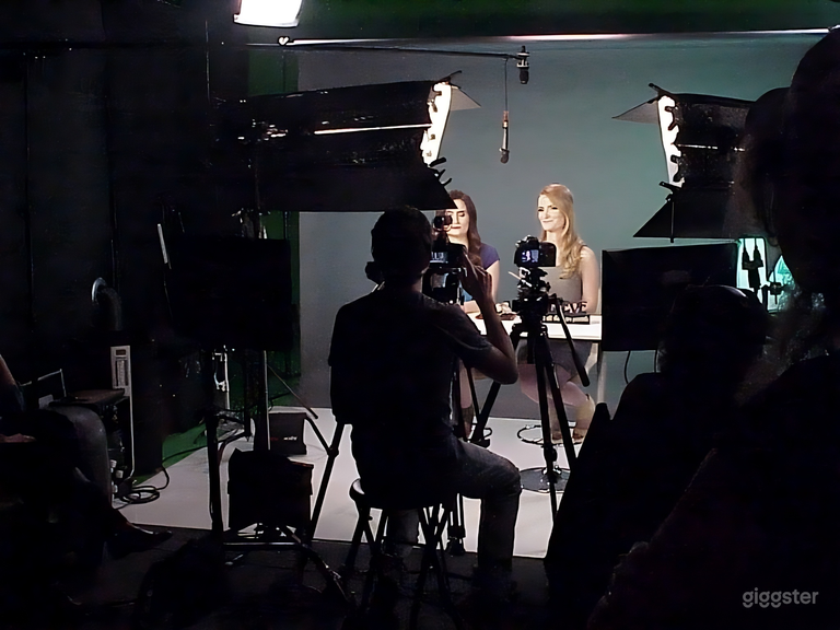  Pre-Lit, Sound-Proof, Studio-Sound Stage - Green Screen Cyc 