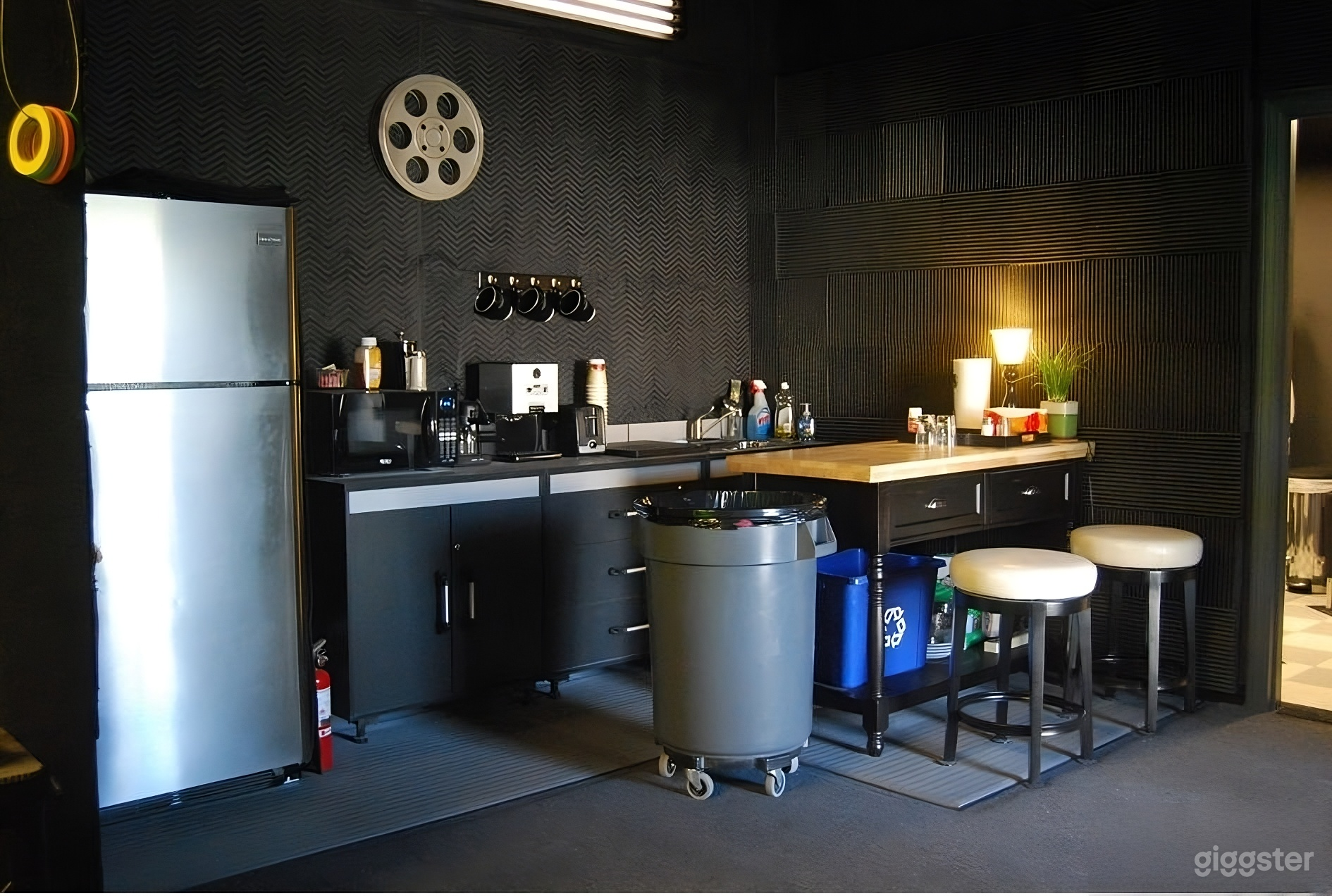 Pre-Lit Sound-Proof Green Screen Studio in Sunland Photo 4