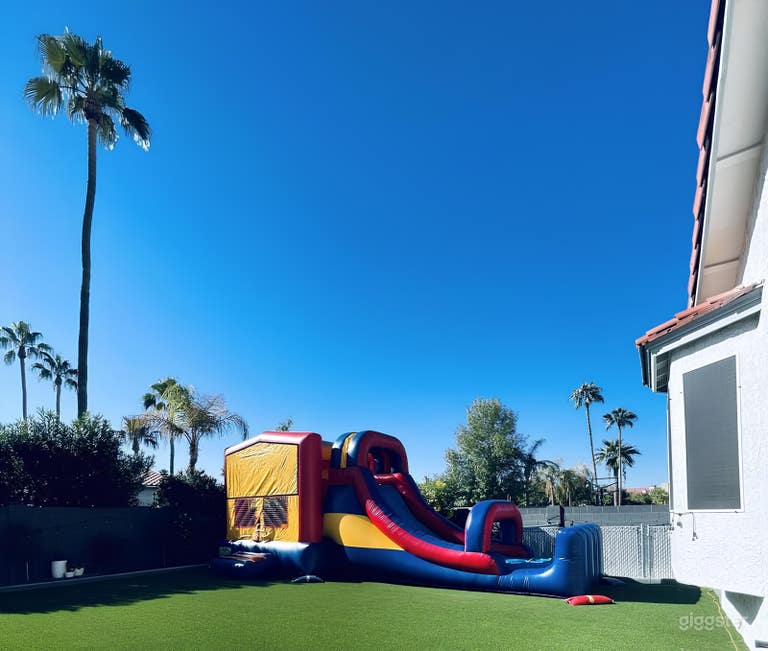  Backyard Bliss Venue 