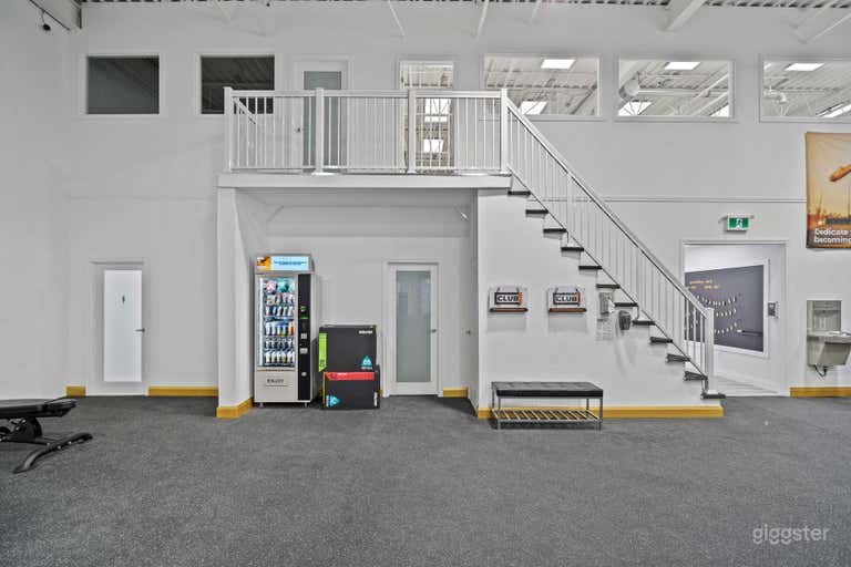  Large Open Space Yoga Studio 