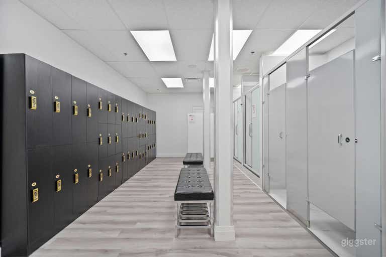  Large Open Space Yoga Studio 