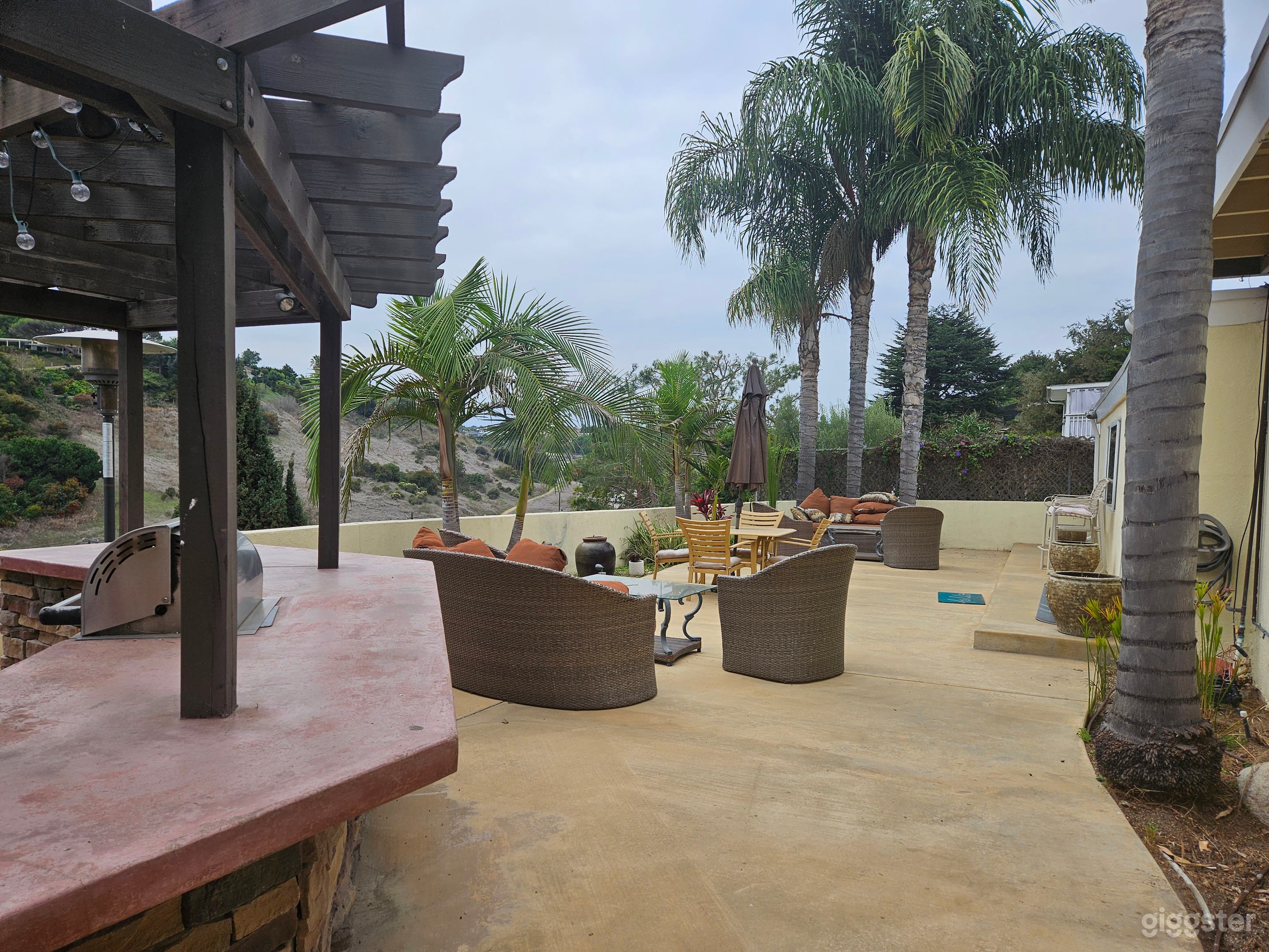 Hillside Terrace Backyard Photo 1