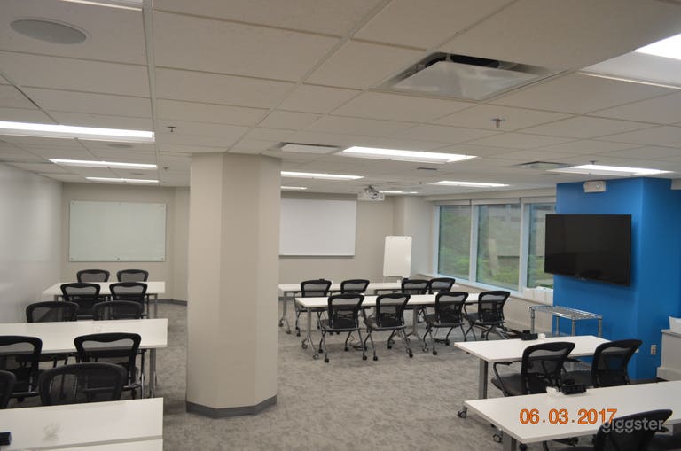  Modern Office Space in Jersey City 