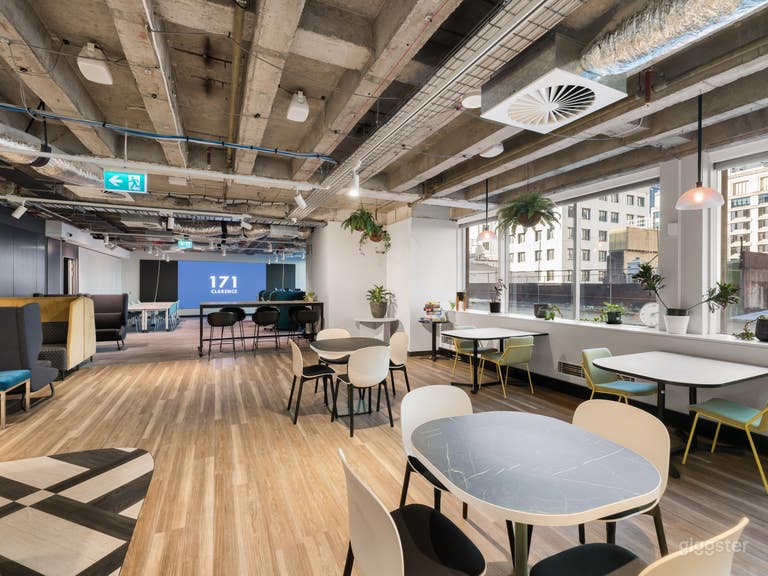  Spazio Eventi con grande schermo LED a Sydney 