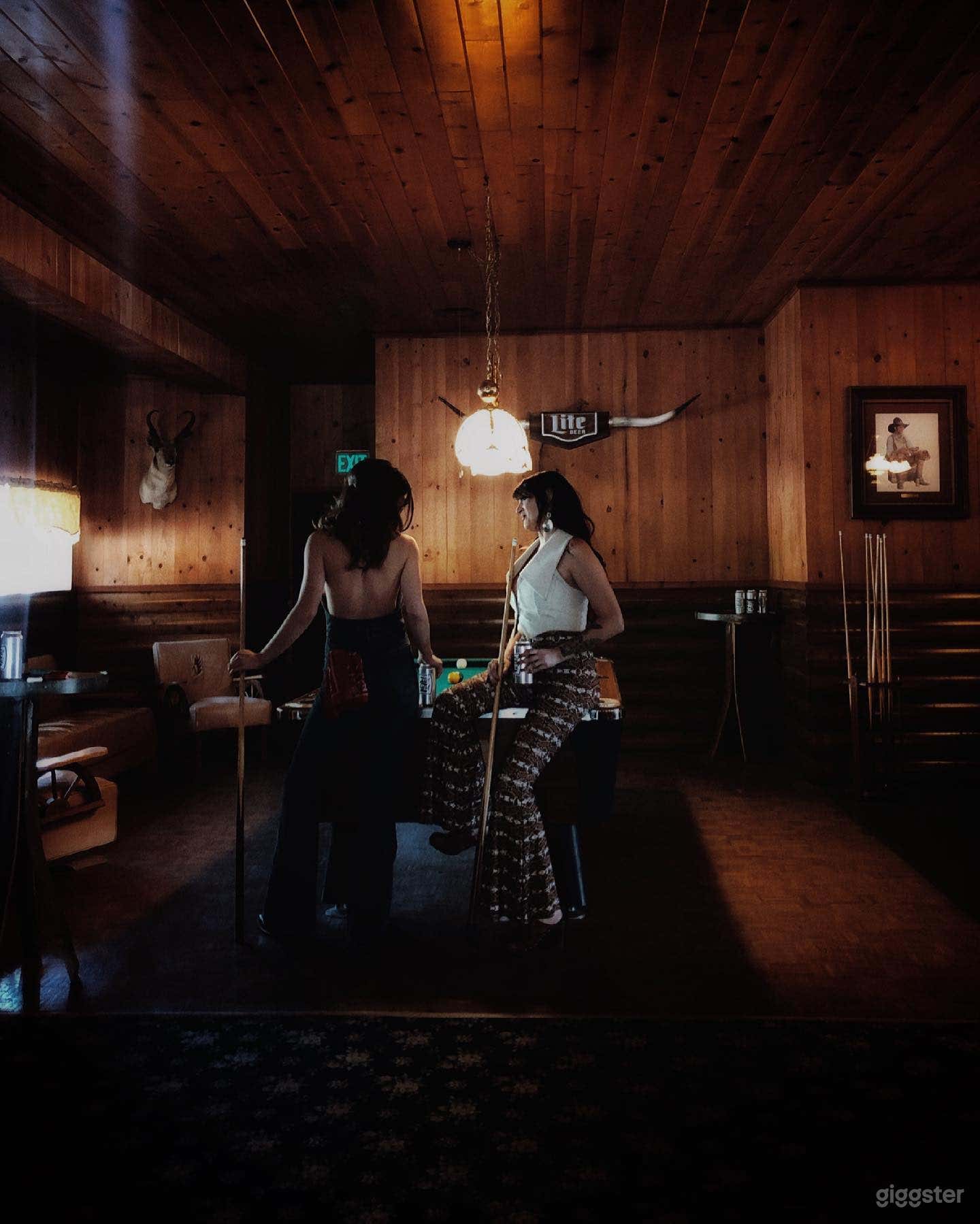 Historic, Amazing Country Bar in Oakhurst Photo 2