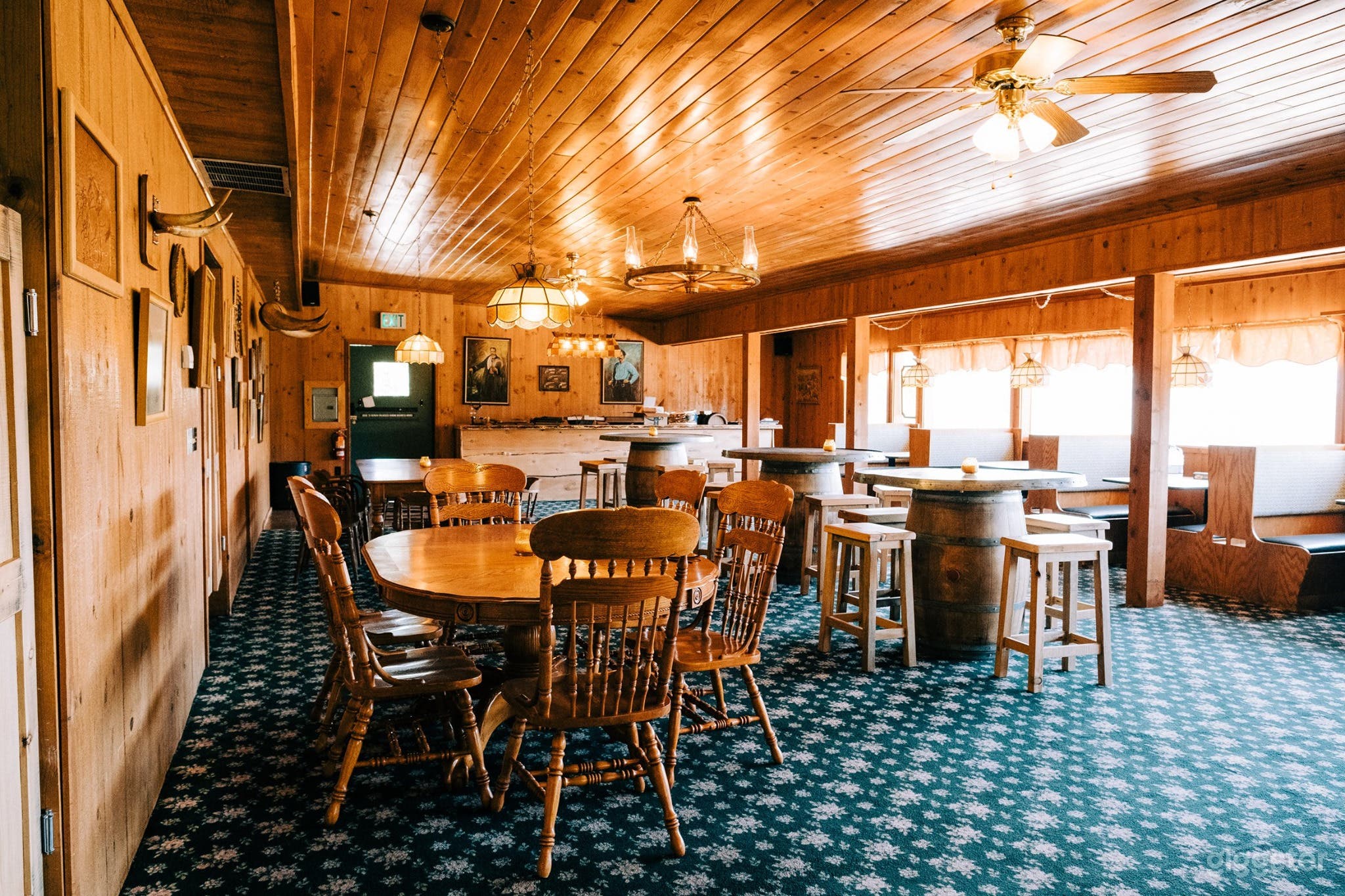 Historic, Amazing Country Bar in Oakhurst Photo 1
