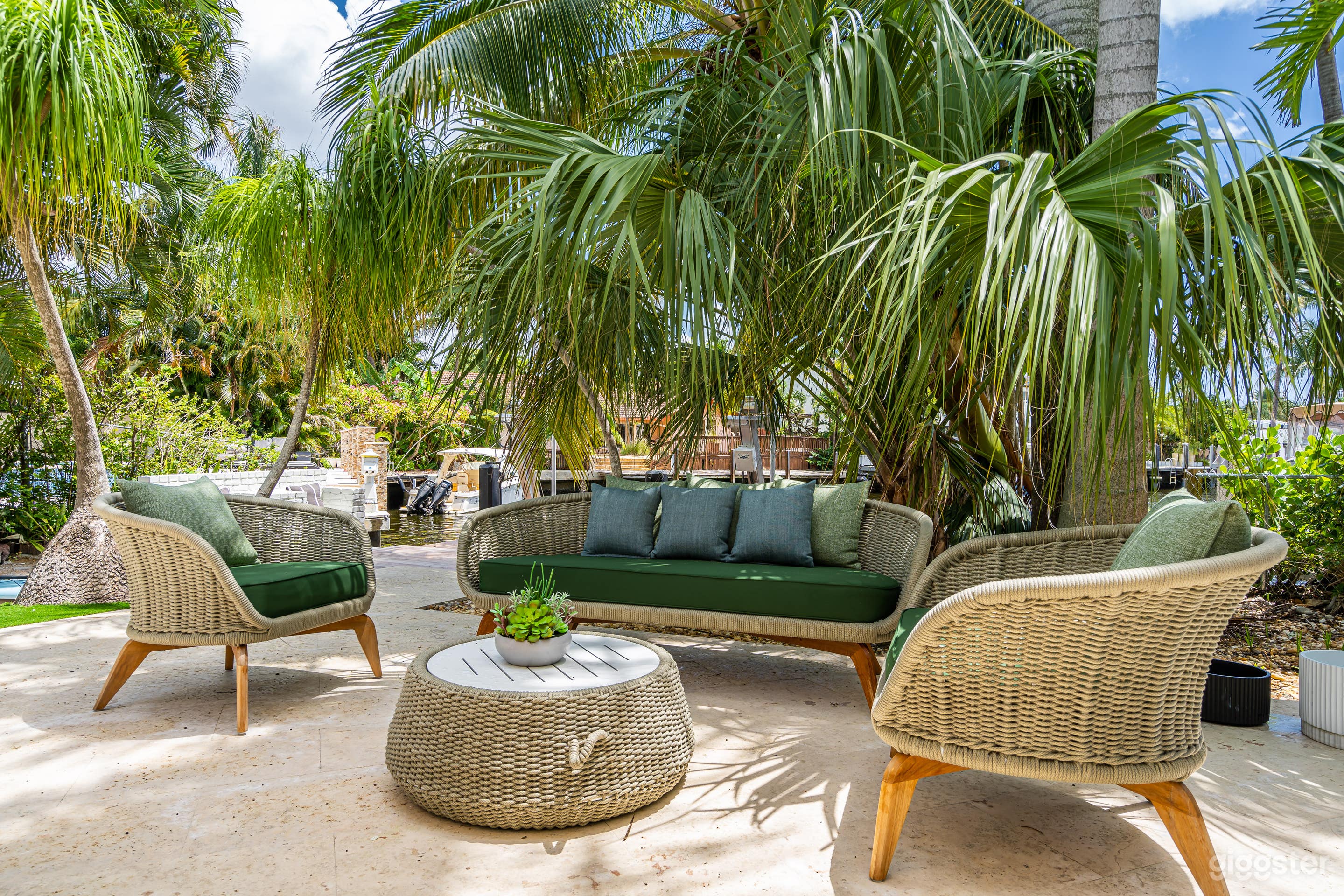 Pool and Patio at Fort Lauderdale Photo 3