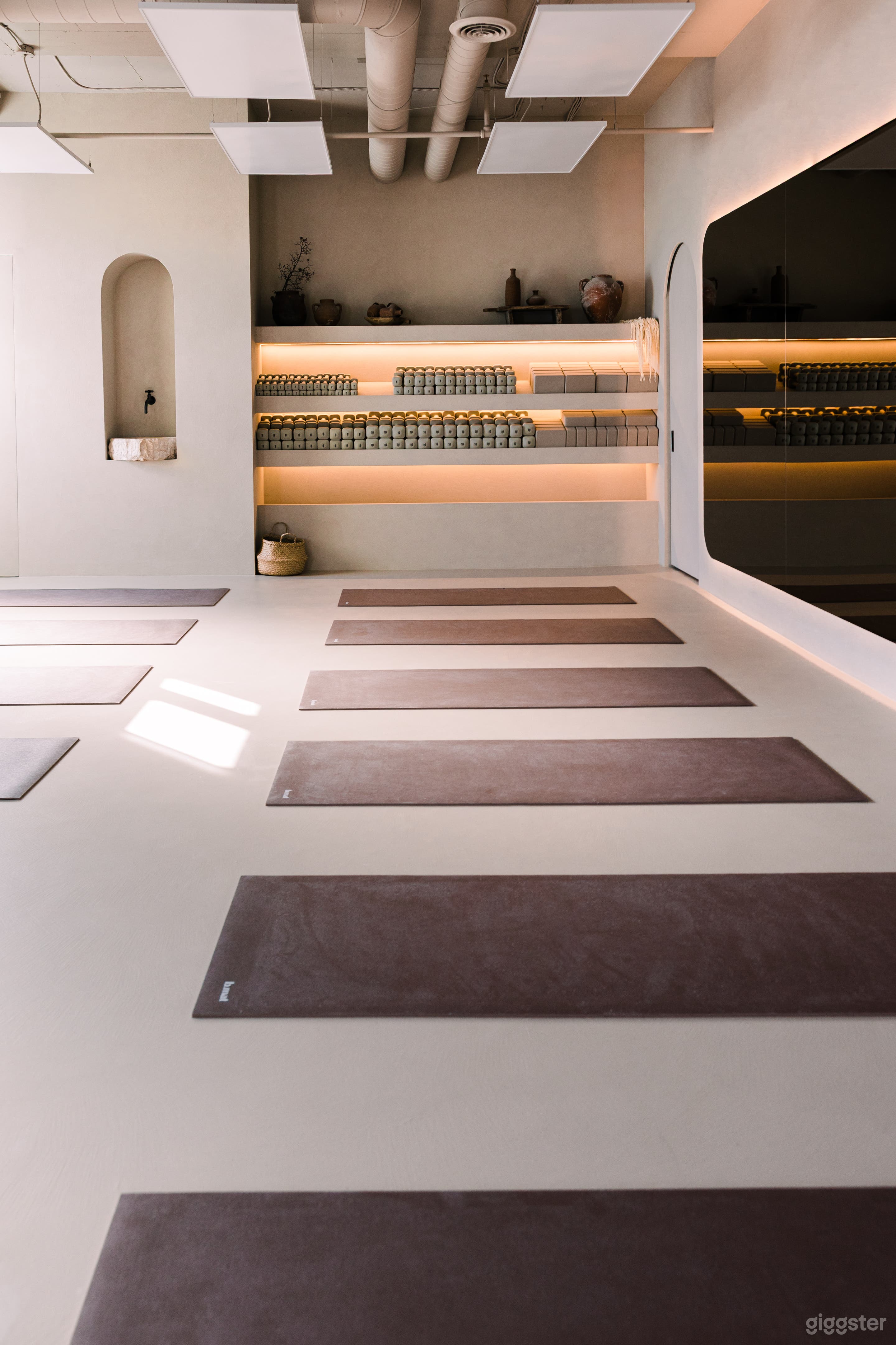 Luxury Wellness Studio for Shoots, Pilates & Events Photo 4