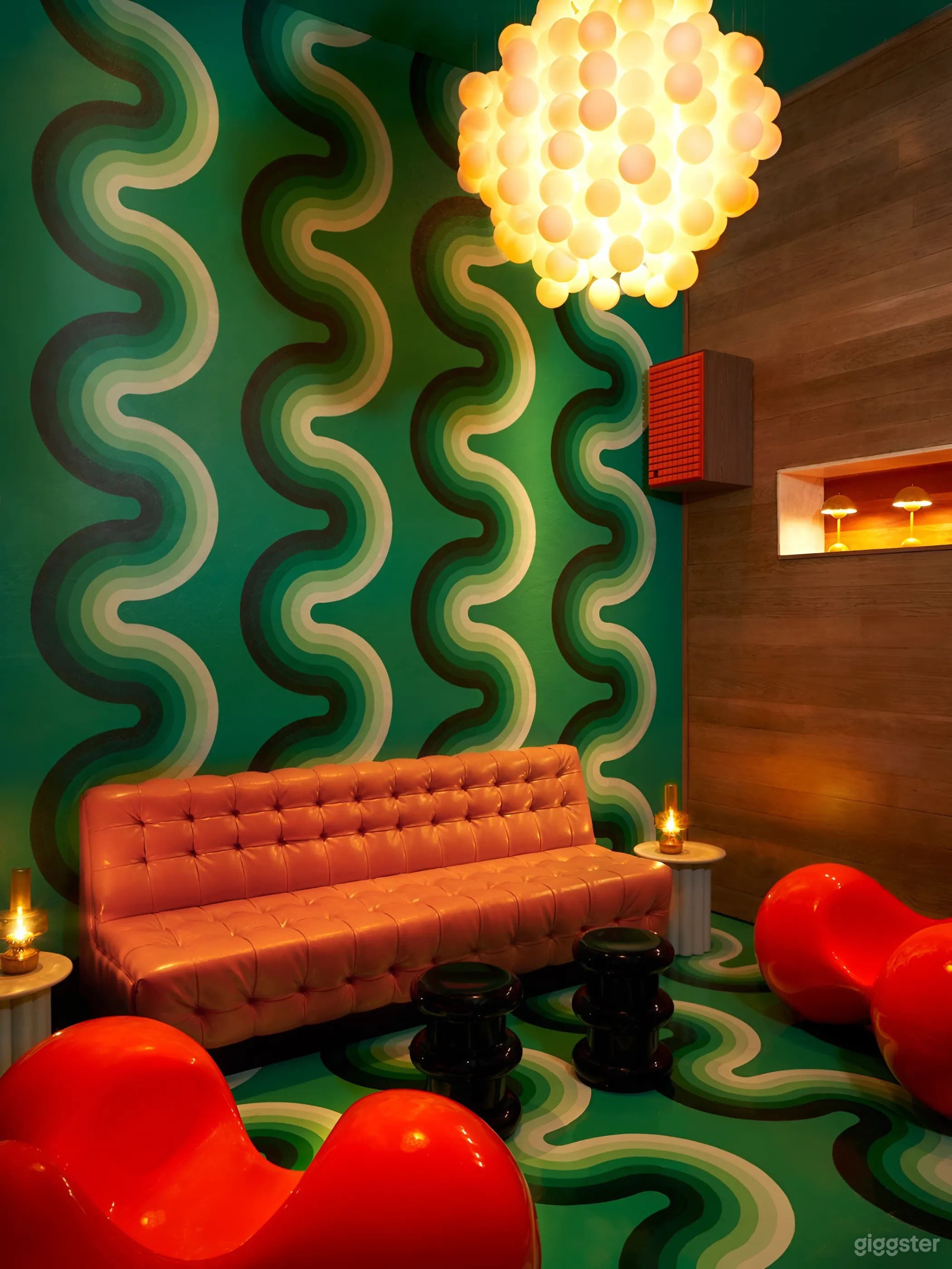 The Avedon Room: 1960s Mod-Inspired Outdoor Lounge Photo 1